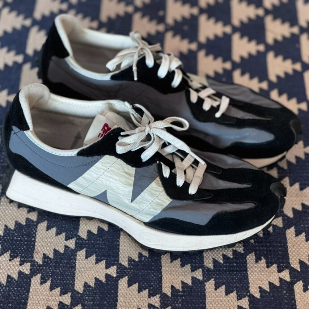 New Balance Men's 327 Black Size 12